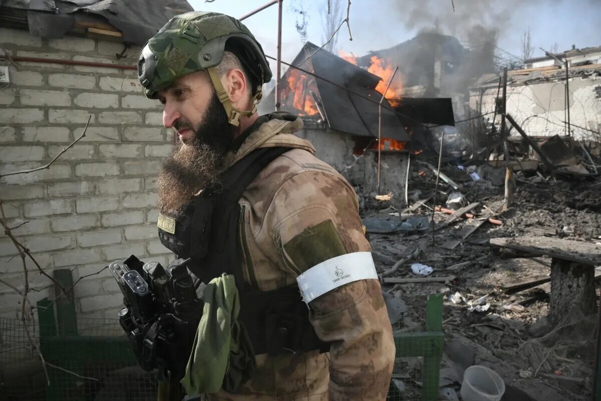 45 орп спн в чечне. Чеченец 22 лет. Чеченский спецназ. Чеченская 22. Чеченская 22.