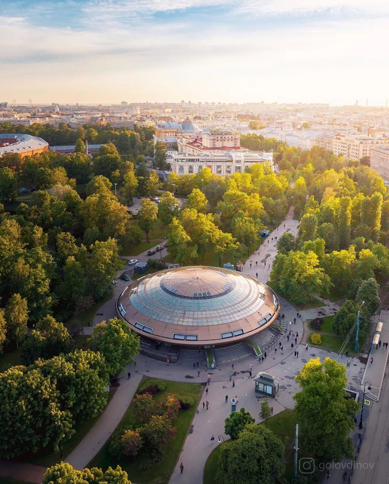 Работа в санкт петербурге горьковская. Работа в санкт петербурге горьковская. Метро горьковская спб до реконструкции. Горьковская (станция метро, санкт-петербург). Горьковская (станция метро, санкт-петербург).