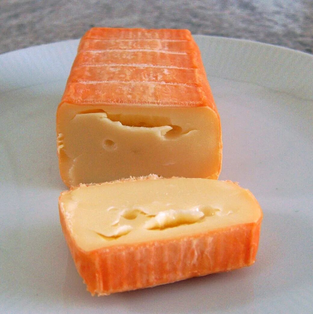 Лоуренс лимбургер. Сыр. Сыр. Сыр это живой продукт. Меж сыром лимбургским живым.