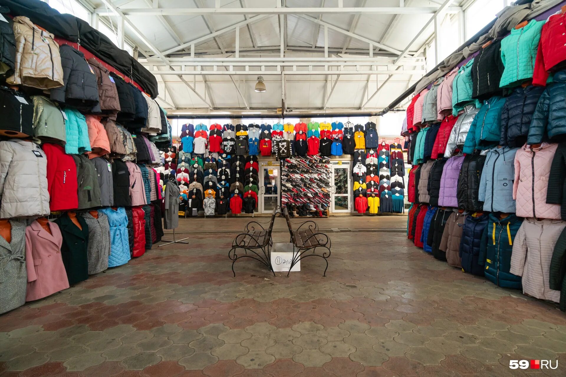 китайский рынок в перми на кронштадтской. китай рынок пермь. китайский рынок в челябинске. куда переехал китайский рынок в перми. кронштадтская 39 пермь китайский рынок.