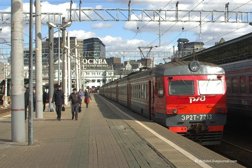 Электрички москвы фото. Белорусский вокзал пригородные электрички. Казанский вокзал эр2. Белорусский поезд вокзал белорусский. Пригородные электропоезда Москва.