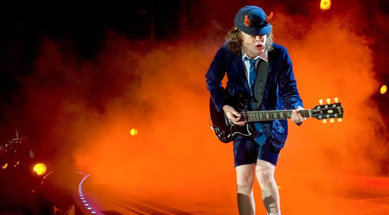 AC/DC. AC DC Live River Plate. 100 Classic Rock Song. AC DC прическа.