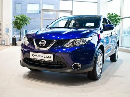Nissan синий