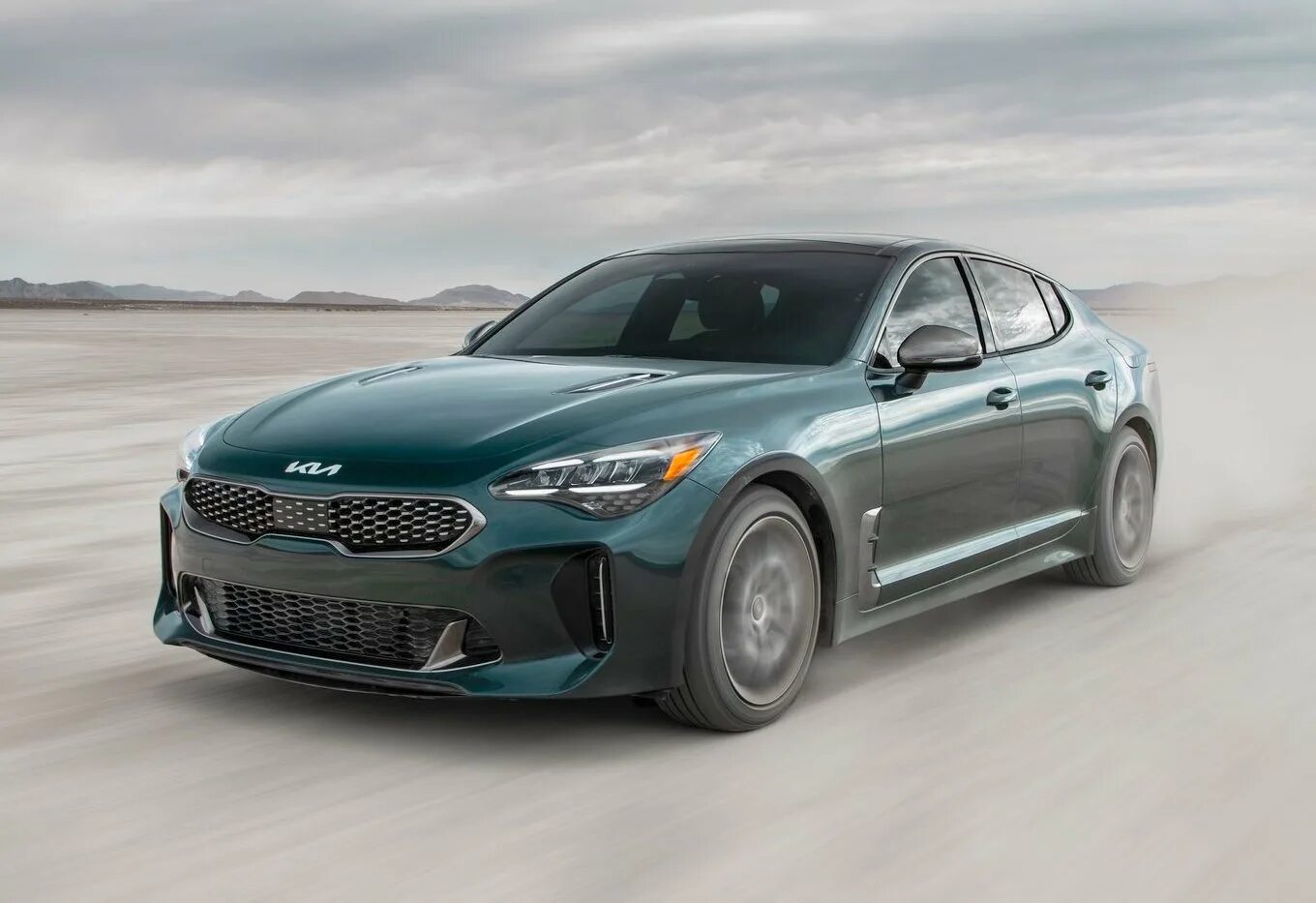 Kia Stinger 2022. Kia Stinger gt 2022. Stinger 2022. Kia Stinger 2023. Киа стингер 2022 характеристики