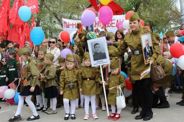 Как провести праздник 9 мая. Празднование дня победы. день победы для детей. дети на параде. фотосессия к 9 мая для детей.
