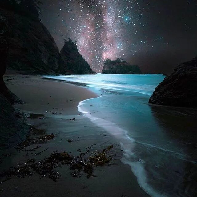 Лунная ночь на море. Скалы ночью. Night by the sea 85. Океан ночью. Night by the sea 85.