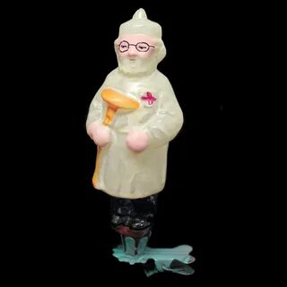 Елочная игрушка айболит
