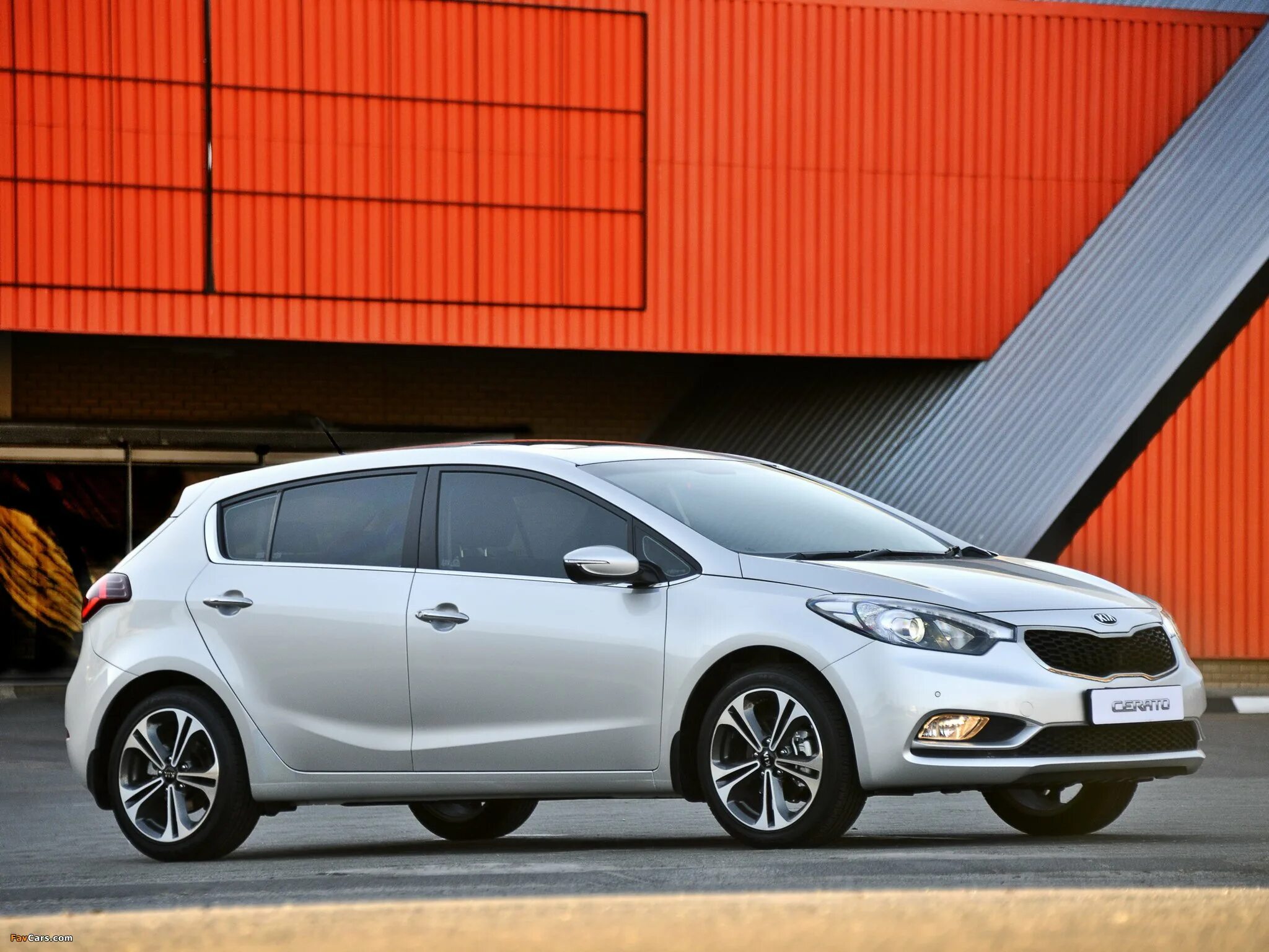 Kia Cerato Hatchback. Kia Cerato хэтчбек 2021. Kia Cerato 2013 Hatchback. Киа Церато хэтчбек 2013. Киа хэтчбек 2023