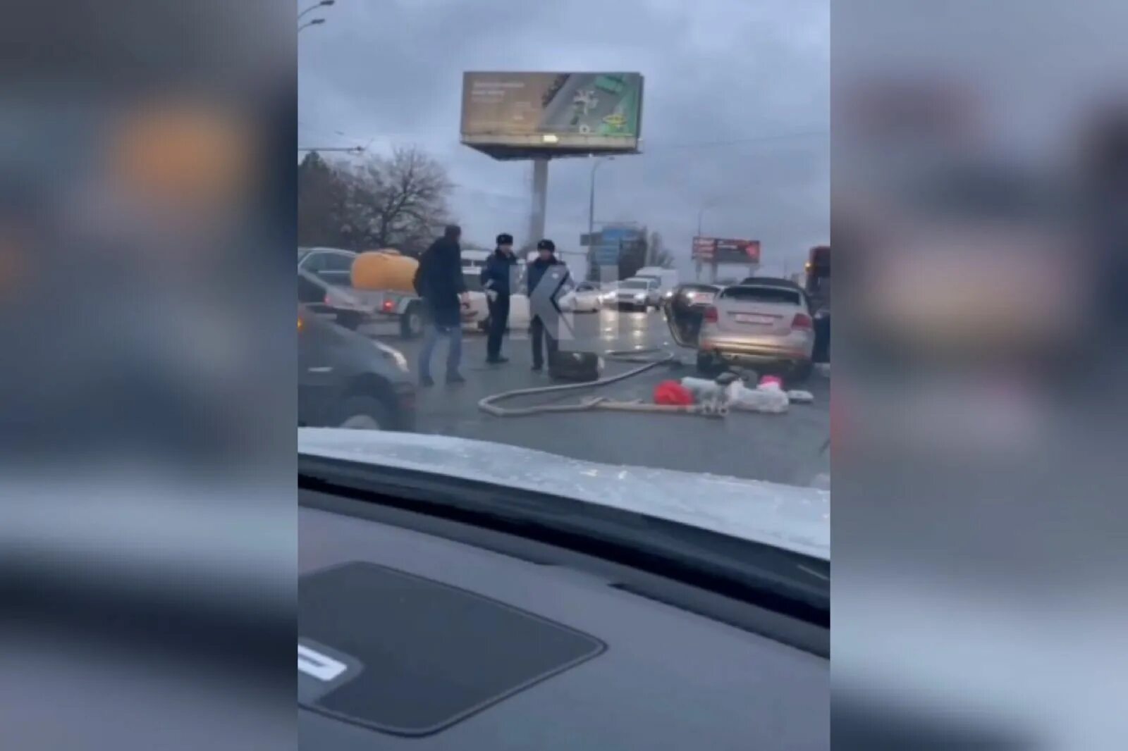 Авария на Северном мосту Краснодар. ДТП на Северной Краснодар. ДТП Краснодара 08.12.2022 на Тургеневском мосту. ДТП В Краснодаре сегодня на Северной. 20 декабря новости