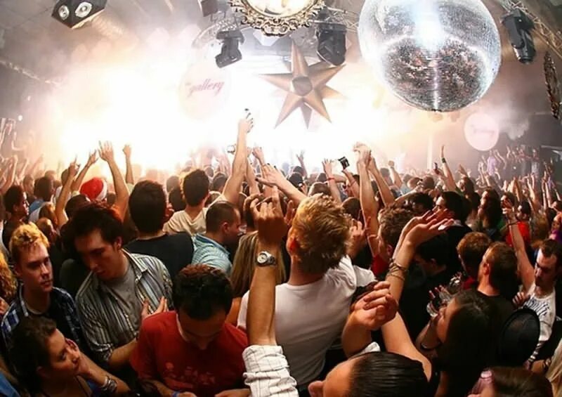 Самая крутая дискотека. Ближайший дискотека. Самая крутая дискотека. Место диджея. Самая крутая дискотека.