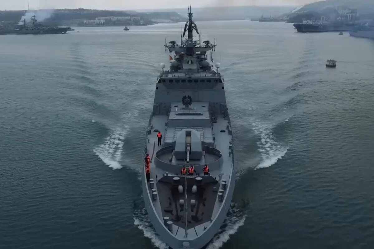 Российские корабли атаковали. Российские корабли атаковали. Турция корабль. Российские корабли атаковали. Российские корабли.