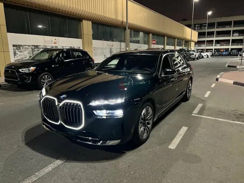 Bmw 7 series. Бмв 7 2009. Bmw 7 это. Bmw 7 это. Бмв 7 седан.