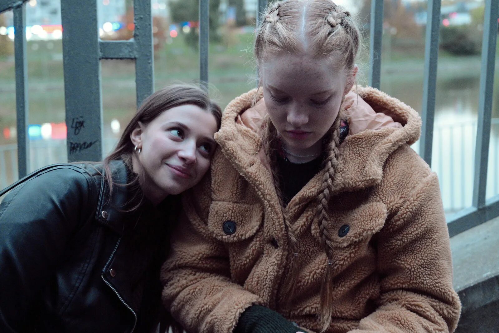 Кадры. Кадры. Сама дура 3 2. Премьера сериала в россии. Сама дура 3 2.