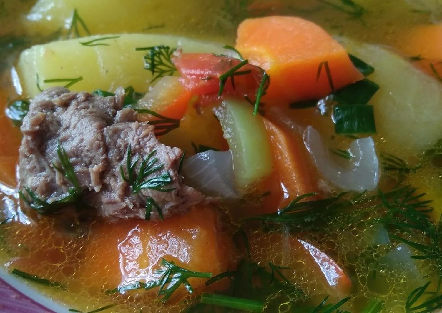 Шурпа из конины. Суп шулюм из говядины. Шулюм из свинины в казане. Шурпа из конины. Шурпа в афганском казане.