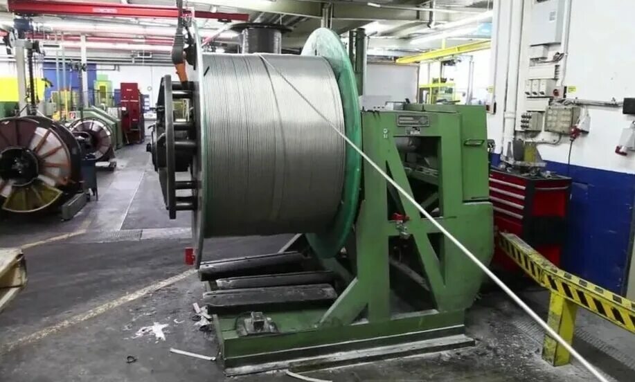 Авиаль проволока алюминиевая. Катанка русал шелехов. Волочение проволоки технология. Волочильный стан ммк метиз вг 1/1000. Термообработанная оцинкованная проволока.