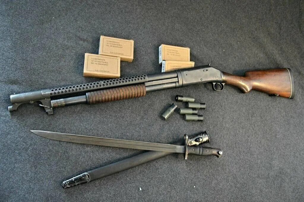 Винчестер м. М1897 дробовик. траншейный дробовик winchester m1897. траншейный дробовик winchester m1897 trench gun. винчестер м1897.