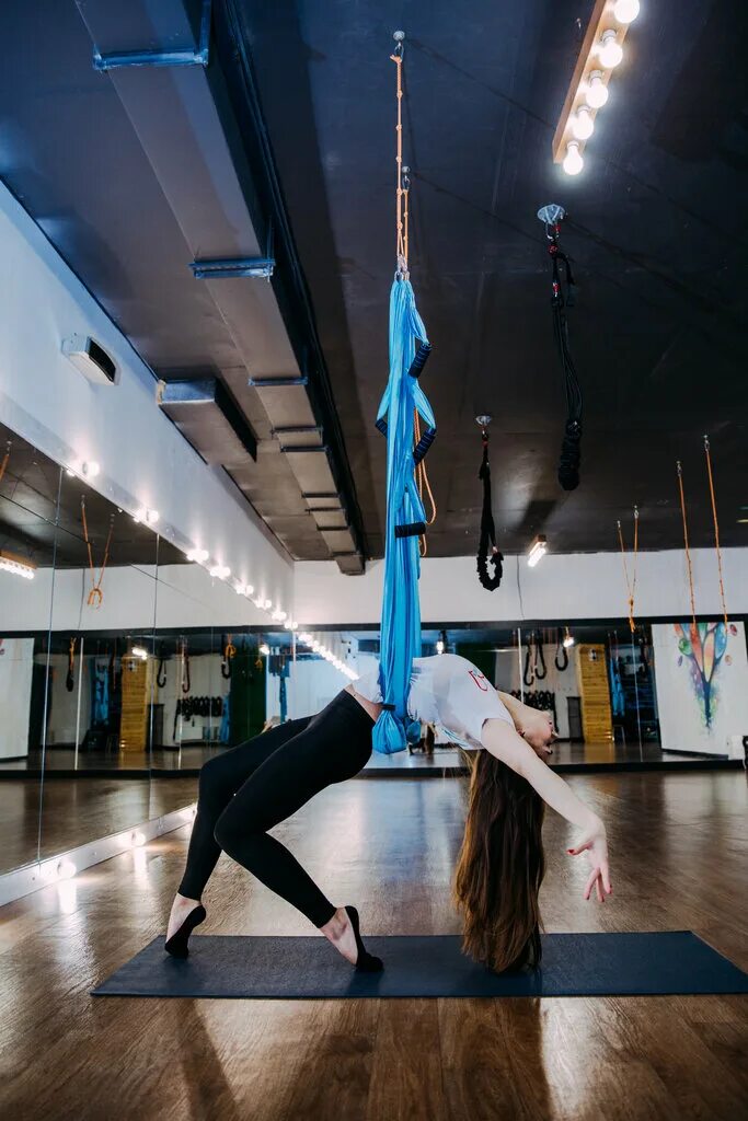 Stretching воронеж. Stretch School Воронеж. Школа шпагата Воронеж Ленина 43. Аэростретчинг Казань. Аэро стретчинг.