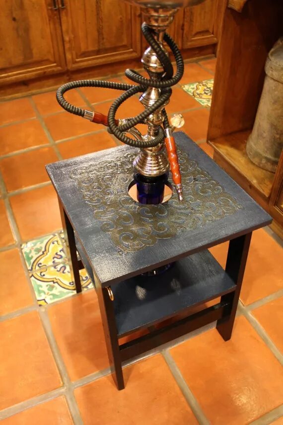 Столик под кальян. Стол для кальяна. Столик для кальяна. Столик для кальяна из дерева. Стол для кальяна.