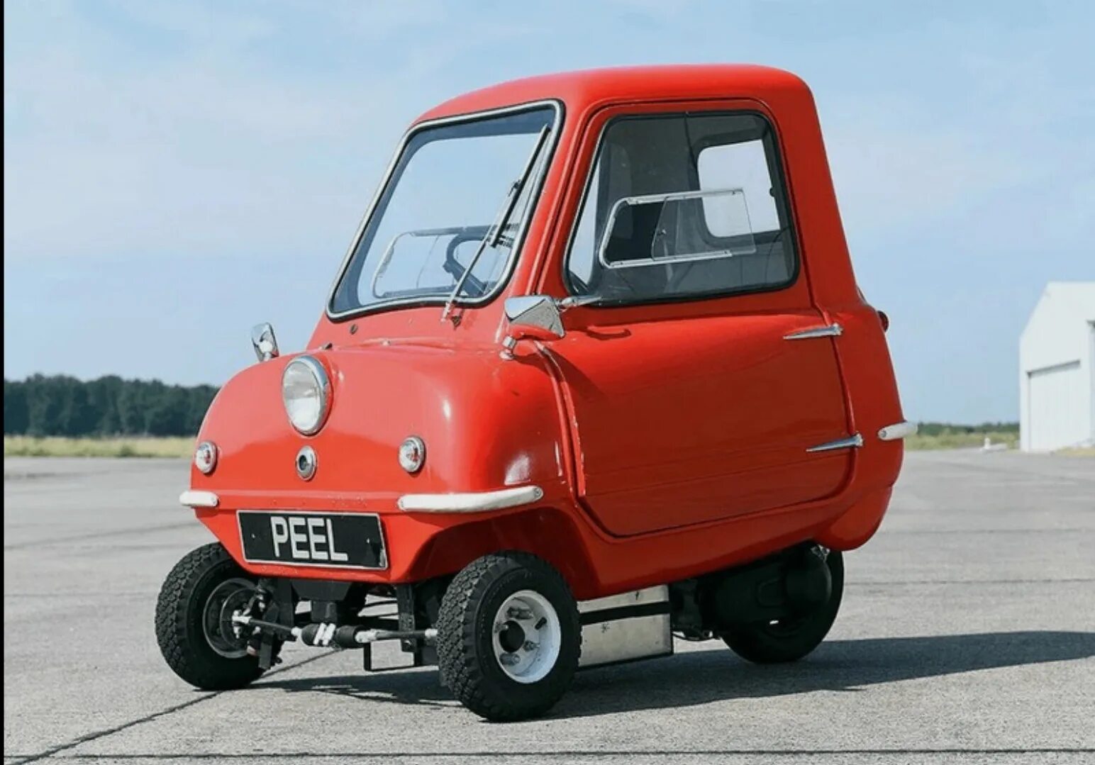 Самая дешевая машина купить. Машина Peel p50. Peel p50 белый. Пил пи 50 Peel p50. Peel p50 (Великобритания).