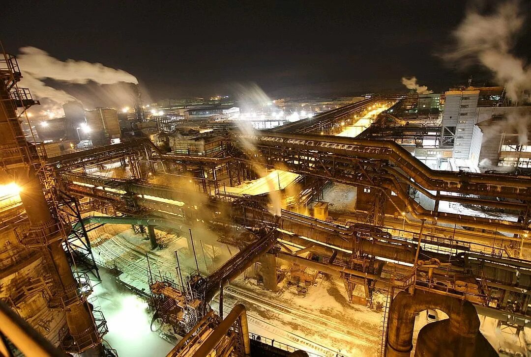 Сотрудники завода ркп. Поддержка бизнеса в связи с санкциями. Западно-сибирский металлургический комбинат. Западно сибирский металлургический завод новокузнецк. 22 тыс предприятий.