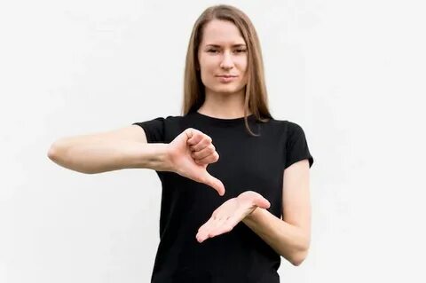 Где девушка глухие