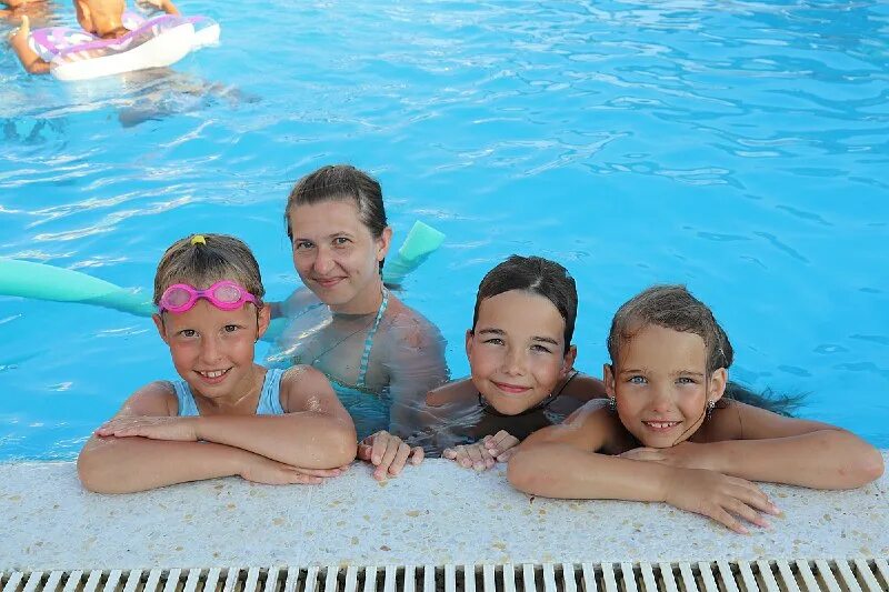 Бассейн борино липецк. Работает ли бассейн 4 ноября. Крытый бассейн «акчарлак». Аквааэробика упражнения для пожилых. Работает ли бассейн 4 ноября.