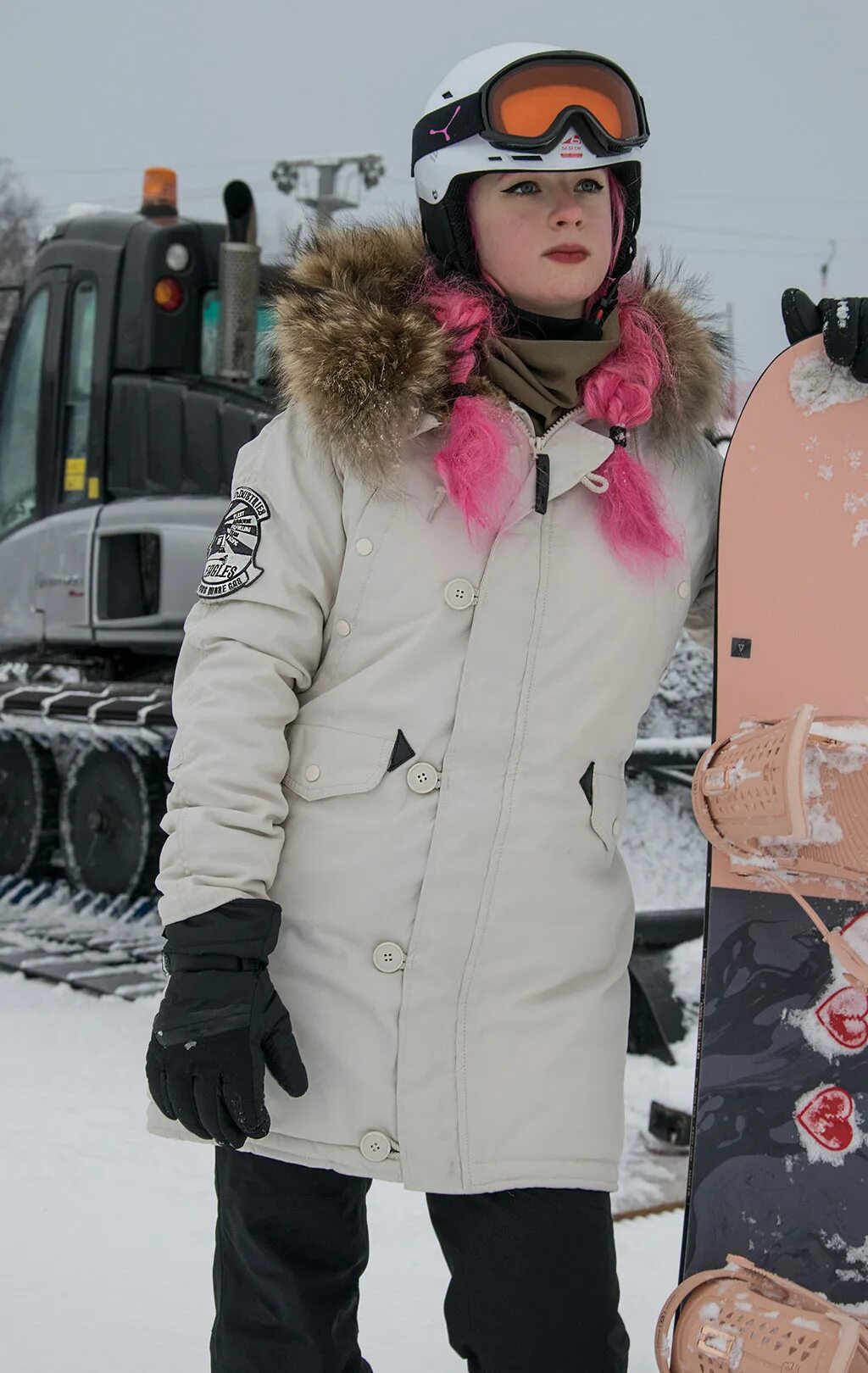 Женщины аляски. Куртка Аляска драуда. Аляска женская зимняя. Современная Аляска. Женщины на Аляске.