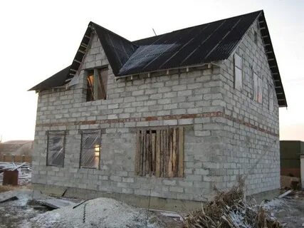Построили коробку дома