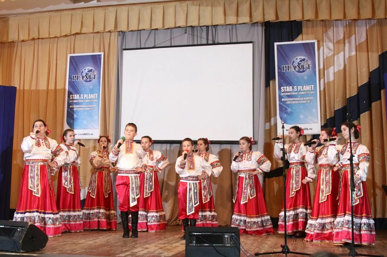 Фолк-студия горожане. Нововоронеж-воронеж. Фолк студия. Эмблема фолк студии народной песни. Плехово курская область.