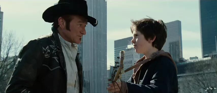 Привлекательная August Rush