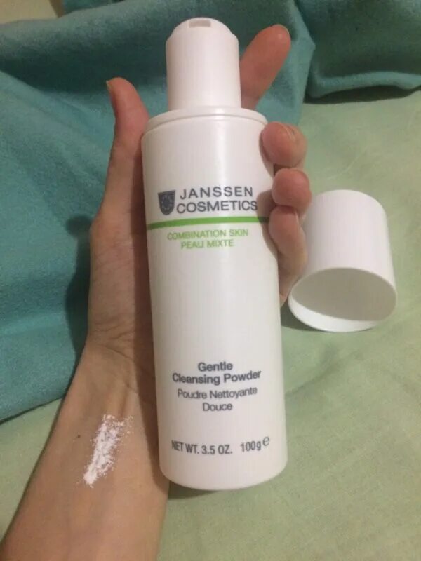 Cleansing косметика. Janssen Cosmetics combination Skin gentle Cleansing Powder. Водорастворимая пудра Janssen. Энзимная пудра Янсен зеленая. Janssen Cosmetics пудра мягкая очищающая gentle Cleansing Powder, 100 г.