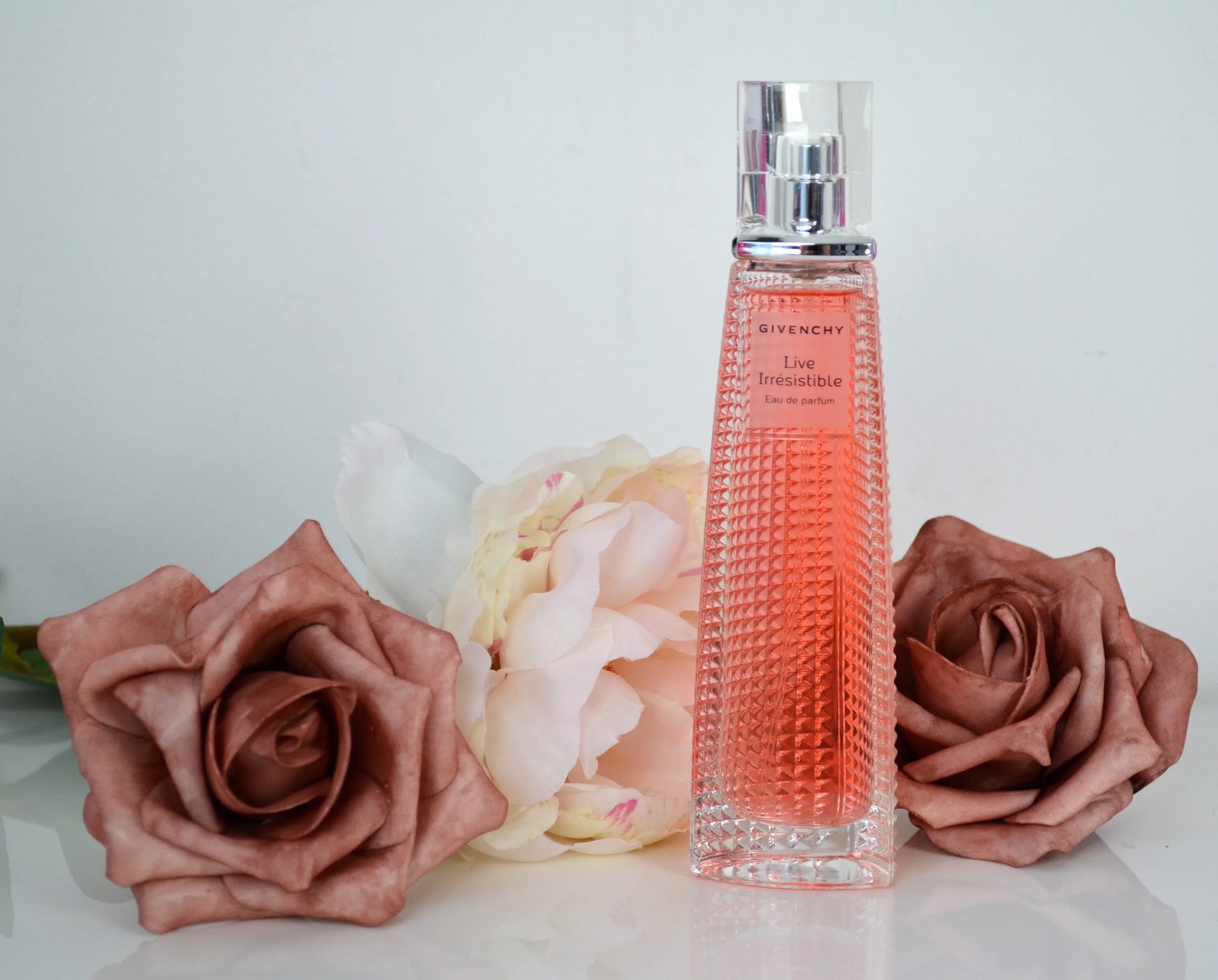 Irresistible edp. Givenchy &quot;live irresistible&quot; 75 ml. live irresistible eau de parfum. givenchy irresistible 8 мл. аромат живанши иррезистибл.