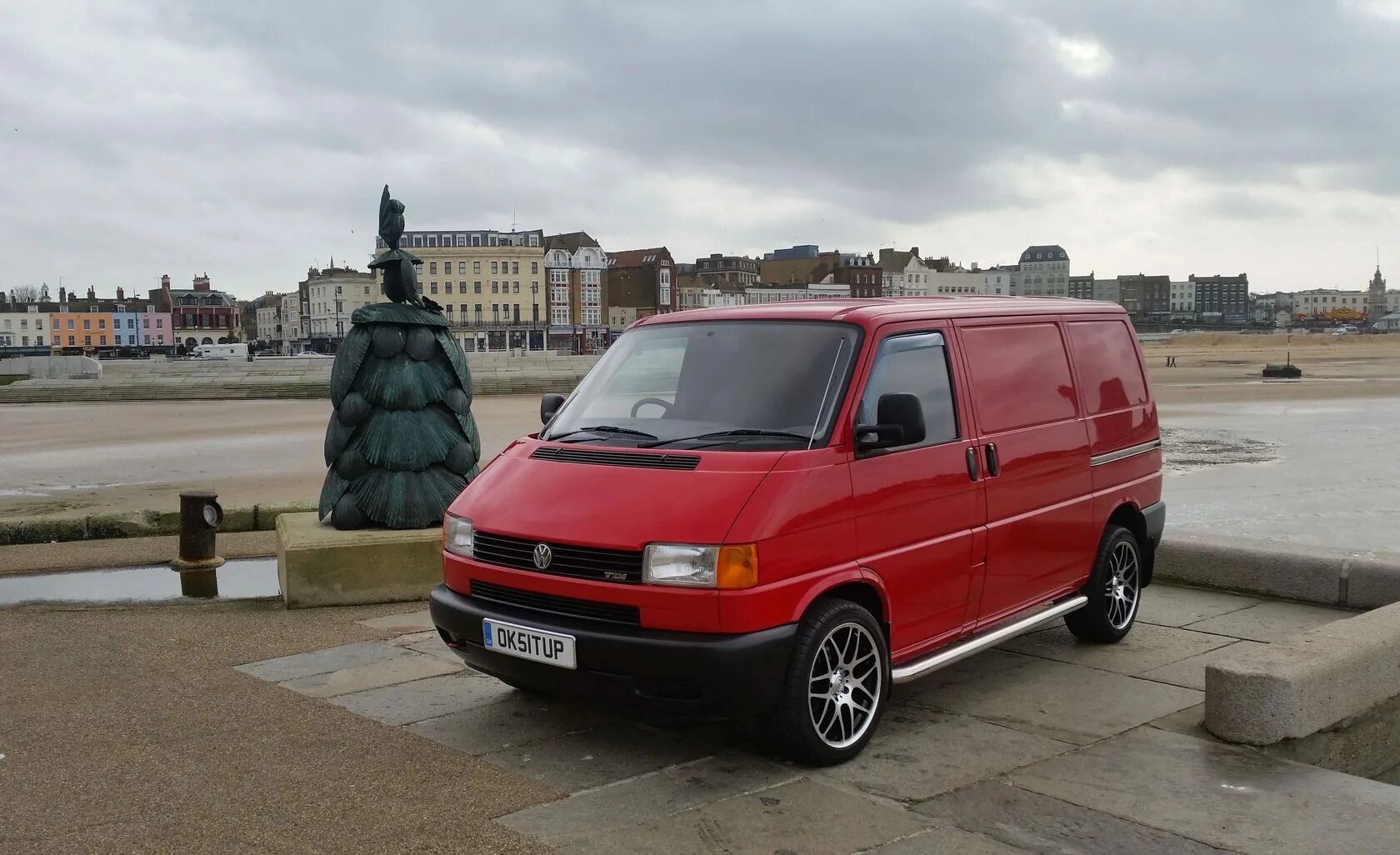 Т 4 фольц. Vw t4 2001. фольцваген транспортёр т4. фольксваген транспортер т4. фольксваген транспортер т4 красный.