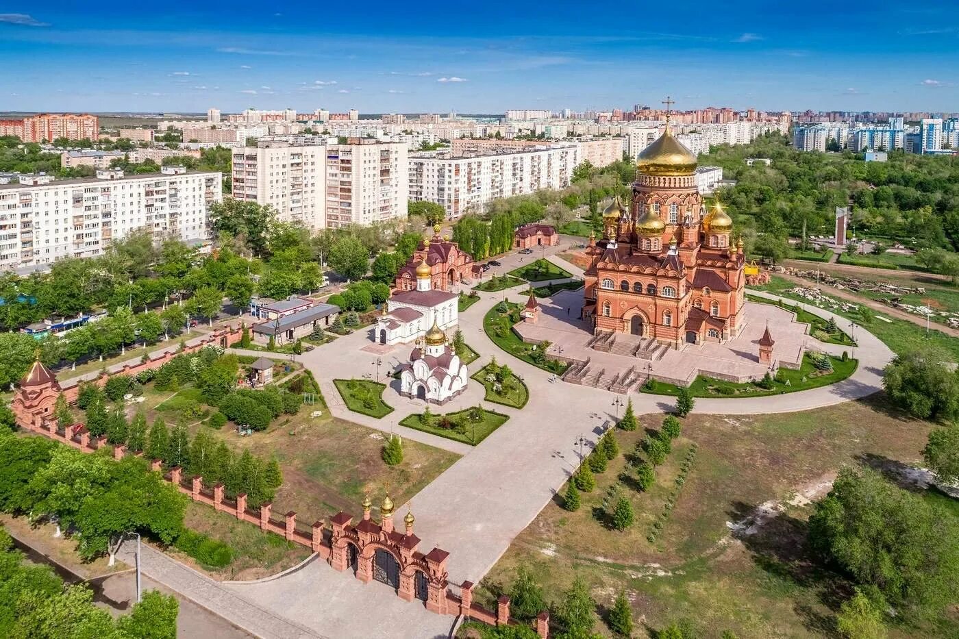 Смотрящий г оренбург. Город Оренбург. Оренбург центр города. Оренбург города России. Оренбург город Оренбург.