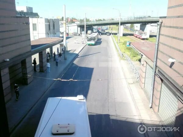 Пандус ладожского вокзала. Пандус ладожского вокзала. Пандус ладожского вокзала. Пандус ладожского вокзала. Ладожский вокзал парковка такси.