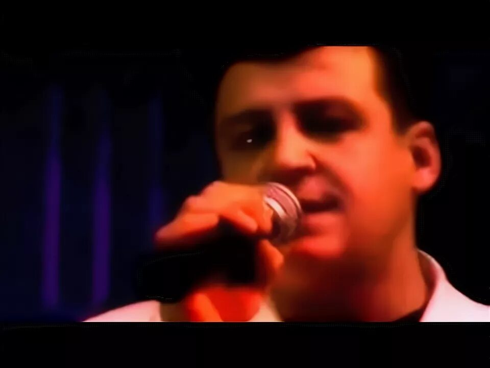 Эй диск-жокей сделай музыку громче. Песня эй диск жокей сделай. Песня эй диск жокей сделай. Казахский хит под который танцует весь мир. Эй диджей сделай музыку громче.