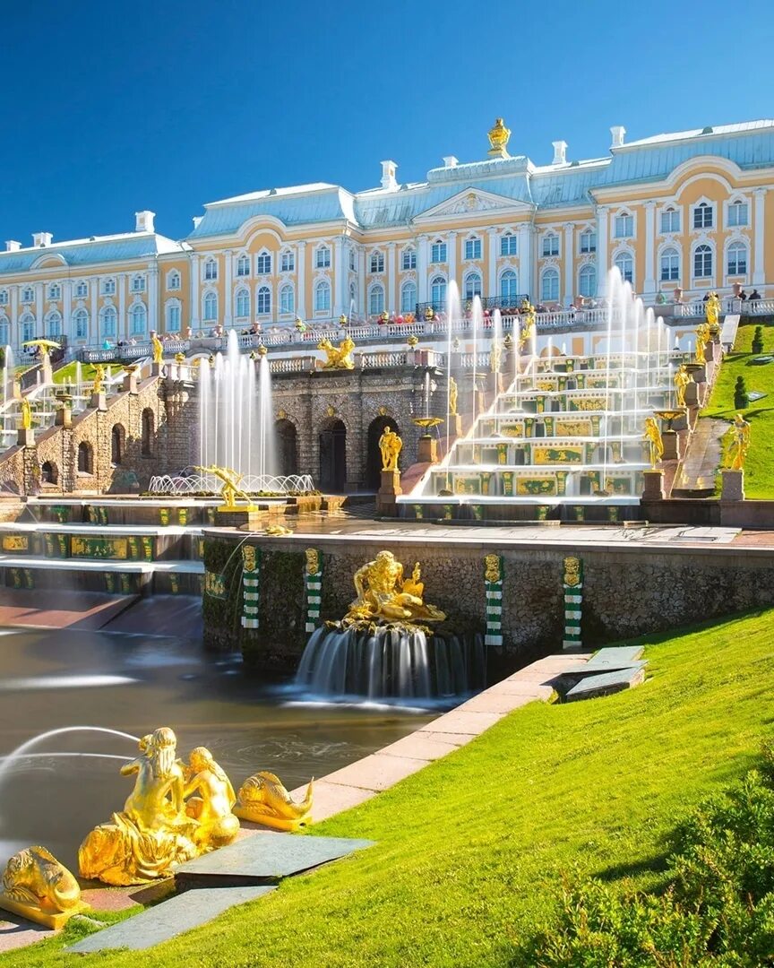 Что стоит посетить в санкт петербурге. Петергофский дворец в санкт-петербурге. петергоф (дворцово-парковый ансамбль). петергоф фонтаны большой петергофский дворец. питер фонтаны петергофа 2025.