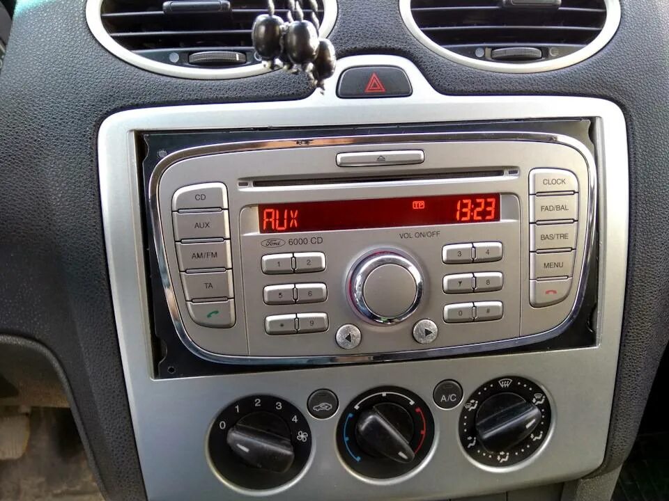 Aux Ford Fusion 6000cd. Ford 6000 CD aux. Форд фокус 6000cd. Магнитола Форд Фьюжн 6000cd.