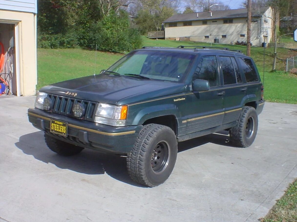 Джип гранд чероки zj купить. Jeep Grand Cherokee ZJ 5.2. Jeep Grand Cherokee 1993 5.2. Jeep Гранд Чероки 1994. Jeep Grand Cherokee ZJ 1994.