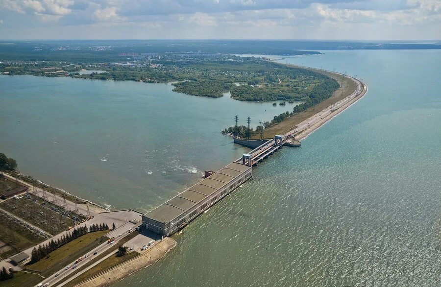 Обское водохранилище Новосибирск. Новосибирская ГЭС Новосибирская область. Новосибирская ГЭС на реке Обь. Дамба ОБЬГЭС Новосибирск. Вода город обь