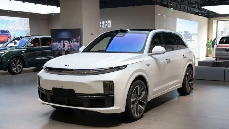 Li L9 2023 г. лот № 233 из Китая, цены с доставкой во Владивосток.