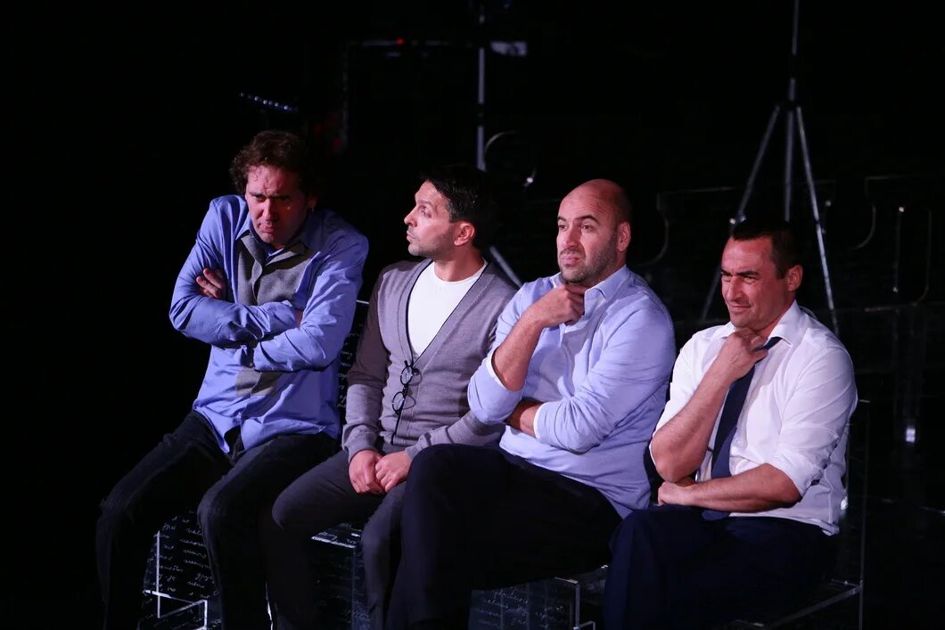 Театр квартет и. Квартет. Квартет. Квартет и день выборов. Что такое квартет квартет.