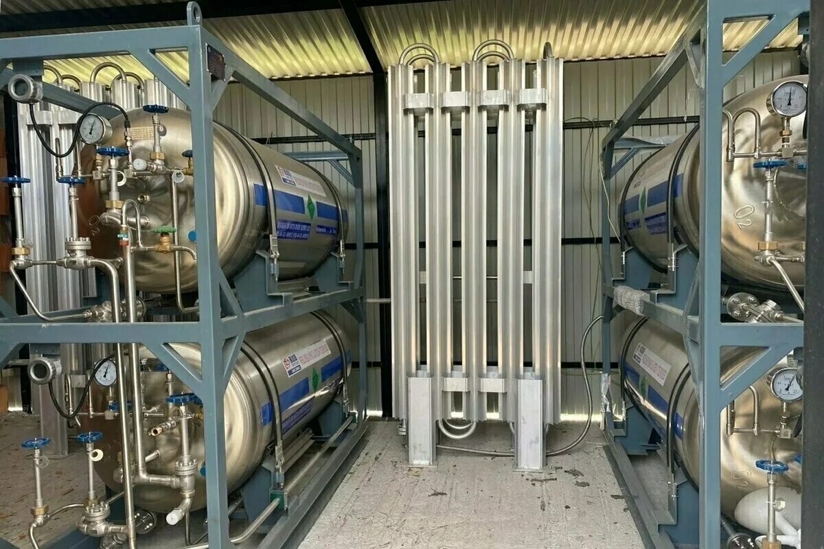 Газификатор. Кислородная станция елабуга. современные кислородные системы. газификатор мобильный с жидким мед кислородом. кислородные станции для больниц.