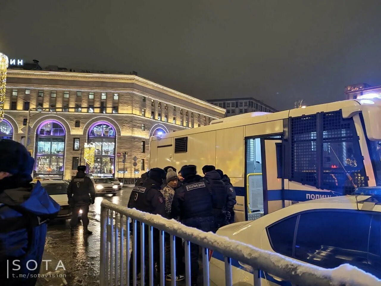 россия 1 шоу. новый год прямой эфир москва сейчас. пародия на трампа. дети празднуют новый год. новый год прямой эфир москва сейчас.