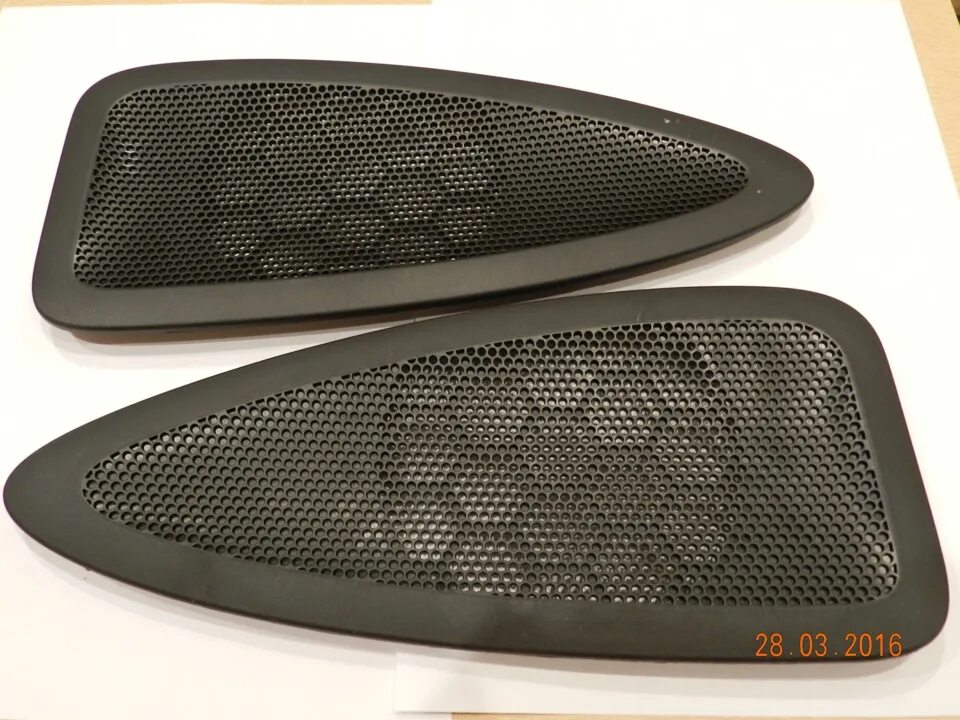 Облицовка динамика. Облицовка динамика ваз-21083. Проставки задних динамиков 2190-7901032/33. Облицовка динамика. Облицовка динамика передние 2190.