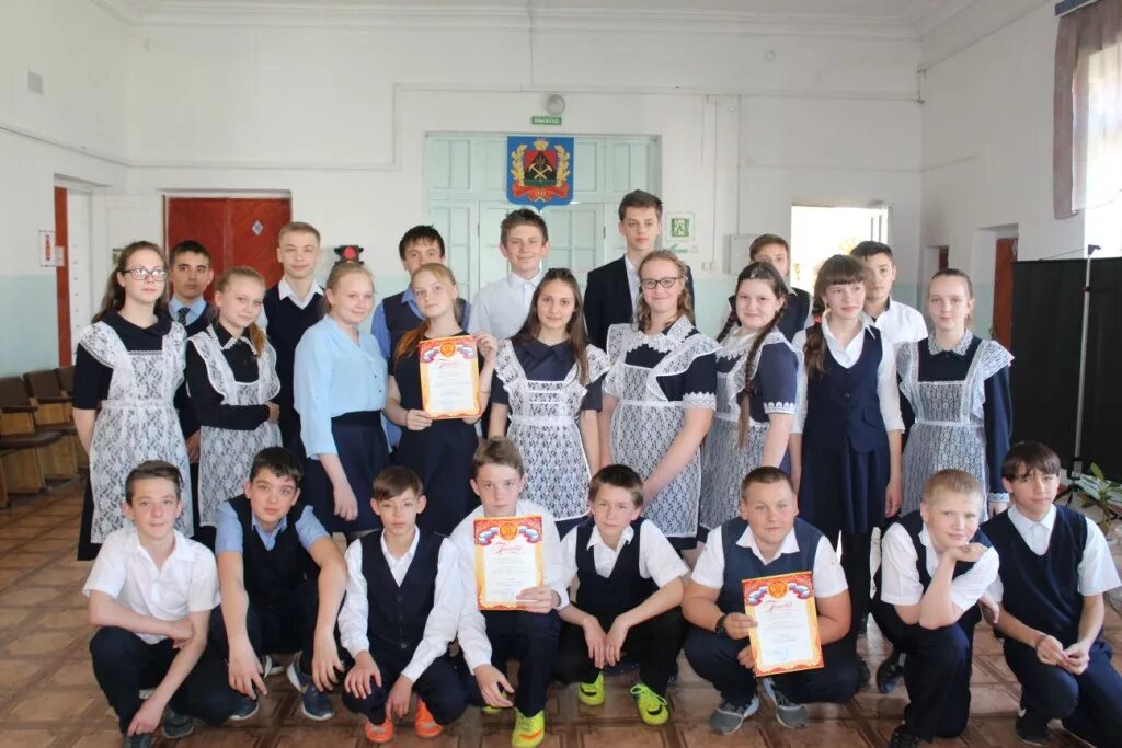 школа 31 череповец. сайт сош 30 энгельс. 35 школа бобруйск. школы каменска уральского. тридцать четвертая школа.