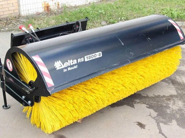 Delta rs. Щетка дорожная дельта. щетка дорожная на мини погрузчик. щетка delta rs1900m - с механическим поворотом. техно щетка дорожная.