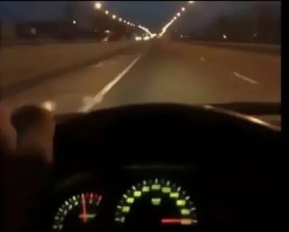Нива шевроле спидометр 200. Песня 200 км. Ваз 2112 200 км/ч. Спидометр приора 200 км ч. Ваз 2110 тахометр скорость.