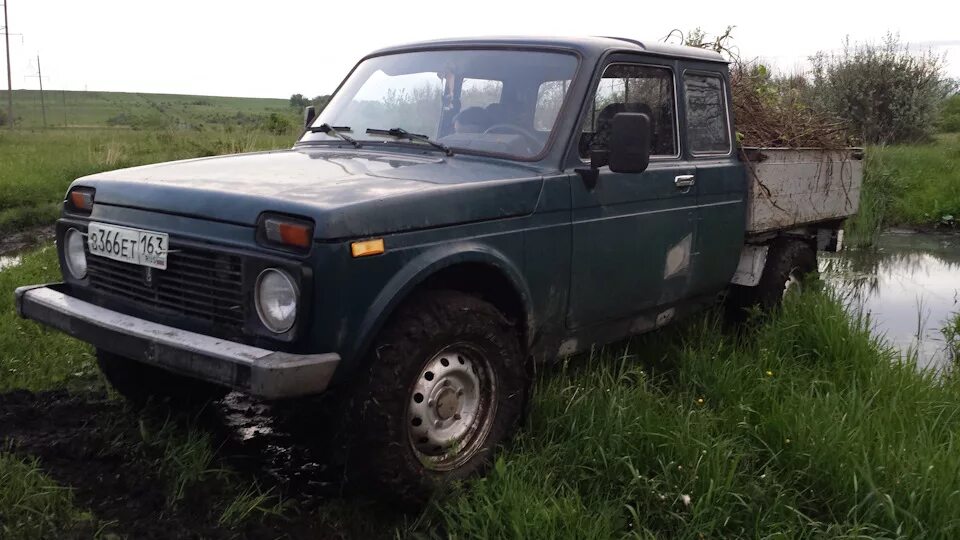 Курганская область авито нива бу. Синяя полночь 447 нива. Нива в цвете синяя полноприводная. Курганская область авито нива бу. Ваз 2329 нива.