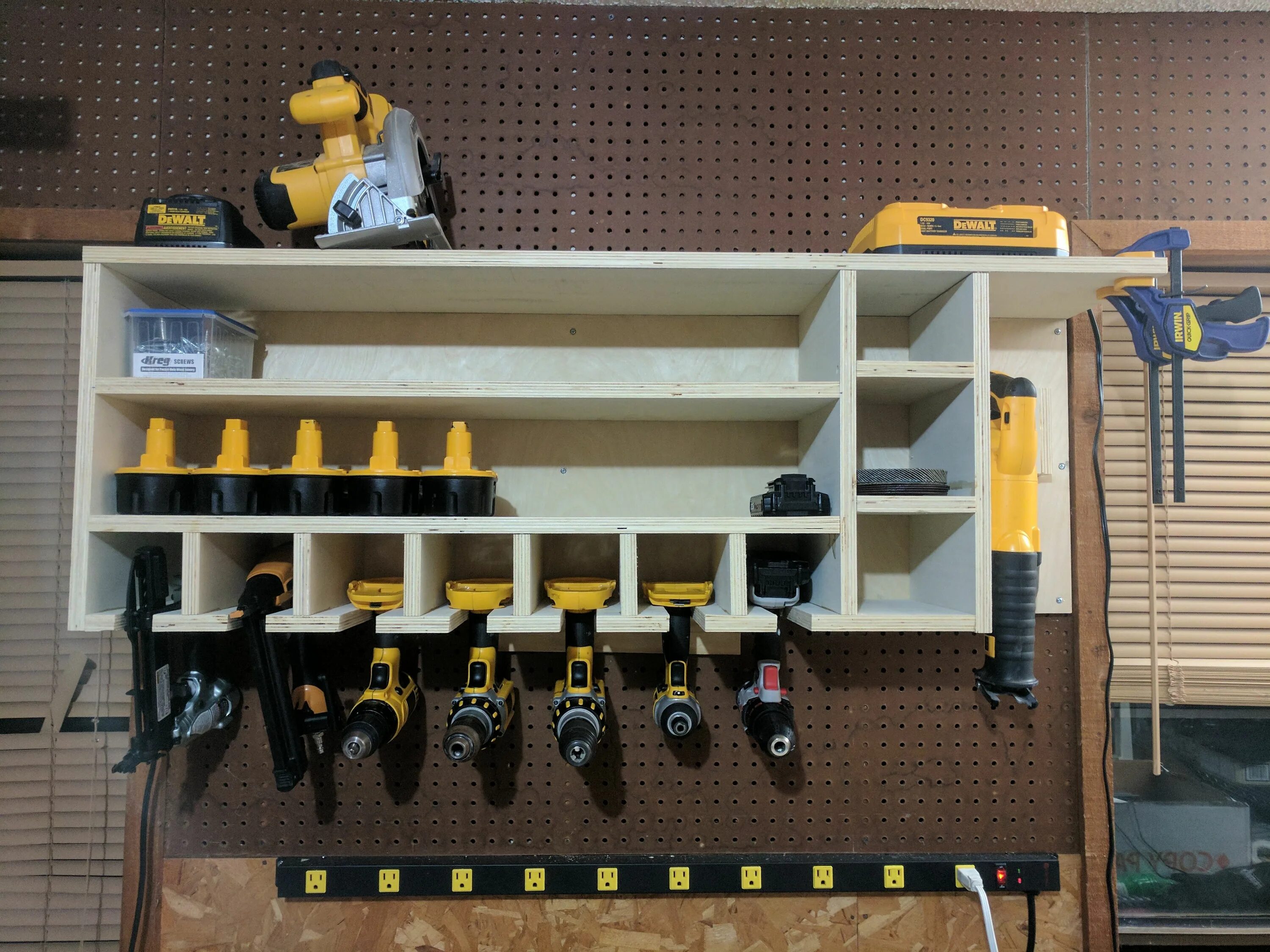 Storage tool